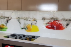 Red-Yellow-Green-Pepper-by-Graphic-Glass-Servicee