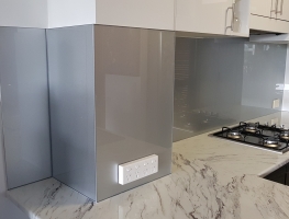 Coarse Silver Coloured Splashback by Graphic Glass Services