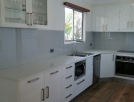 Colourback Glass Splashback by Graphic Glass Services Qld