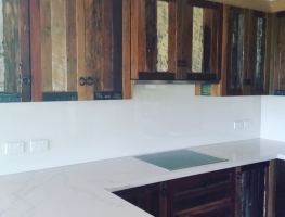 Classic White Colourback Glass Kitchen Splashback by Graphic Glass Services Qld