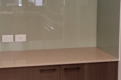 Custom Colourback Glass Kitchen Splashback by Graphic Glass Services Qld
