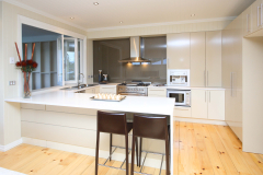 Glass Splashback in Seismic by Graphic Glass Services Qld