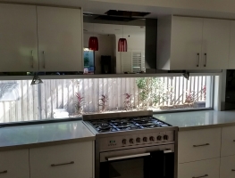 Mirrored Splashback by Graphic Glass Services Qld