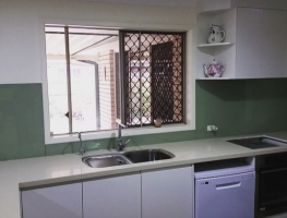 Colourback Glass Kitchen Splashback by Graphic Glass Services Qld