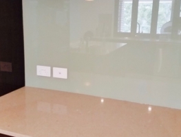 Custom Colourback Glass Kitchen Splashback by Graphic Glass Services Qld