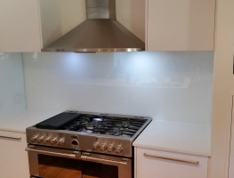 Glass Splashback creates perfect finish to new kitchen
