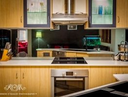 Grey-Toughened-Mirror-Splashback-by-Graphic-Glass-Services