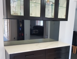 Mirror Splashback by Graphic Glass Services Qld