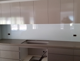 Coarse Silver Glass Splashback by Graphic Glass Services Qld