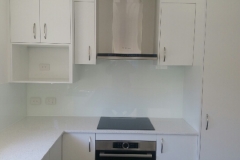 White on Low Iron Glass Splashback by Graphic Glass Services